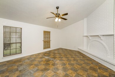 2850 Canary Ln, Humble, TX 77396 - photo 4