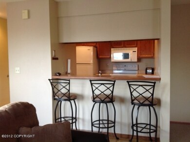 Breakfast Bar/Kitchen
