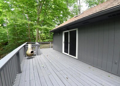 983 Sauk Ct, Hide A Way Hills, OH 43107 - photo 6