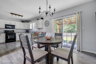 8109 Adams Run Rd, Louisville, KY 40228 - photo 6