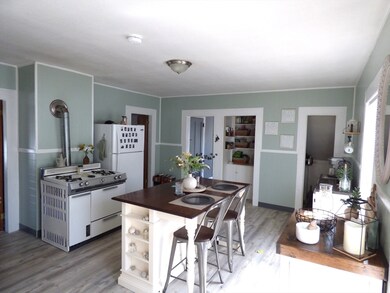 191-193 East St, Ludlow, MA 01056 - photo 6