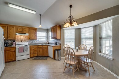 132 Pleasant Run, Azle, TX 76020 - photo 7