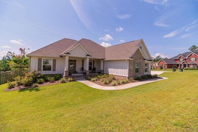 8761 Lupine Ln, Pensacola, FL 32526 - photo 3
