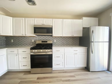 1611 W Edgerton Ave unit T, Milwaukee, WI 53221 - photo 6