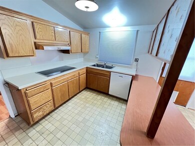 213 Princeton Dr, Costa Mesa, CA 92626 - photo 3