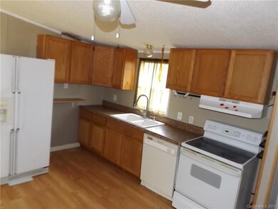 274 McCraws Hill Dr, Hendersonville, NC 28792 - photo 7