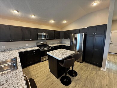 5846 Bamboo Ave, The Villages, FL 32163 - photo 6