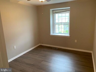 9035 N Laurel Rd unit J, Laurel, MD 20723 - photo 5