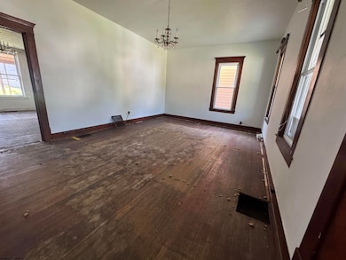 213 Liberty Ave, Clarksburg, WV 26301 - photo 3