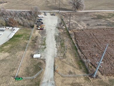 417 S 6th St, Clay Center, KS 67432 - photo 2