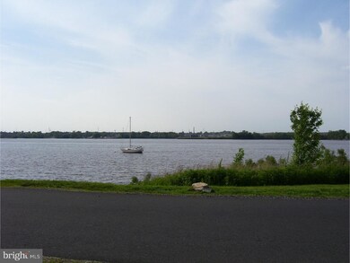 11 Bank Ave unit 5, Riverton, NJ 08077 - photo 3