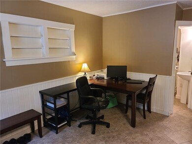 214 S 11th Ave W, Newton, IA 50208 - photo 7