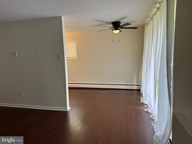 100 E Glenolden Ave unit O14, Glenolden, PA 19036 - photo 6