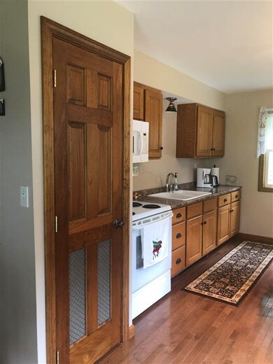 1267 Potter Hill Rd, Readsboro, VT 05350 - photo 2