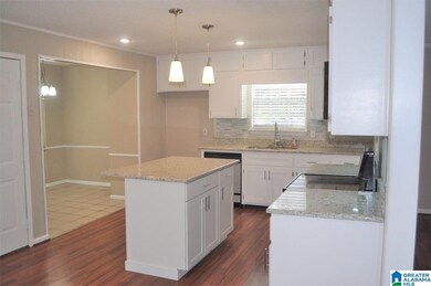 513 20th Ct NE, Center Point, AL 35215 - photo 5