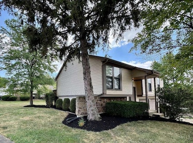 5299 Fieldstone Dr, Beckett Ridge, OH 45069 - photo 3