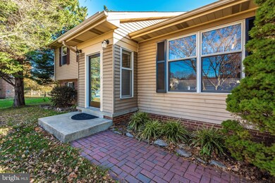 7220 Rainbow Ln, Frederick, MD 21702 - photo 2