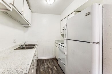 5917 Gaston Ave unit 111, Dallas, TX 75214 - photo 3