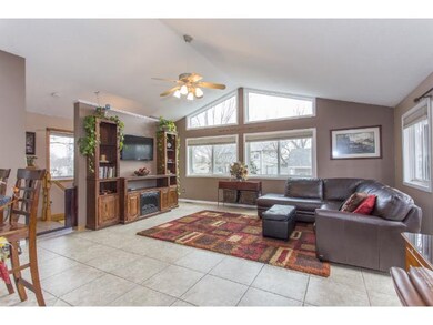 Vaulted ceiling, huge windows, open spaces!