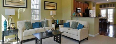 912 Magnolia Blossom Ct, Sykesville, MD 21784 - photo 2