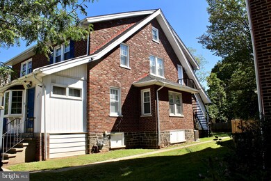 605 N Broad St, Lansdale, PA 19446 - photo 3