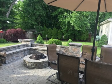 45 Pineland Ave, Worcester, MA 01604 - photo 3