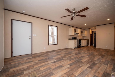 205 SE 25th St, Topeka, KS 66605 - photo 4