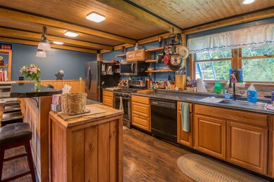 120 Turner St, Bethlehem, NH 03574 - photo 2