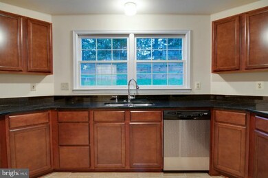 6448 Forest Rd, Cheverly, MD 20785 - photo 6