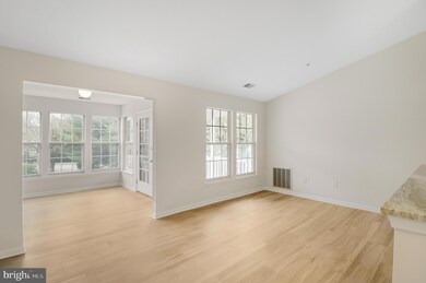 640 Belle Dora Ct unit L-12J, Arnold, MD 21012 - photo 2