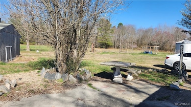View of grassy yard