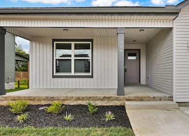 375 Galway Dr, Clarksville, TN 37042 - photo 4