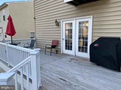 216 Sycamore Ave, Folsom, PA 19033 - photo 2