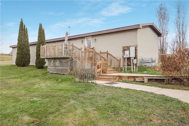 3 27 7 8th St, New Auburn, WI 54757 - photo 2