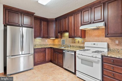 Skyline Plaza unit 2405N, Baileys Crossroads, VA 22041 - photo 5