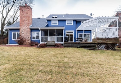 528 Valley Ct W, West Des Moines, IA 50265 - photo 2