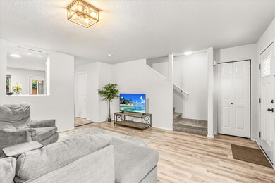 450 Midway Rd unit 6, Medford, OR 97501 - photo 4