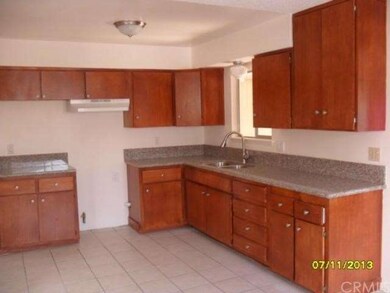 14452 Mojave Ln, Victorville, CA 92395 - photo 7