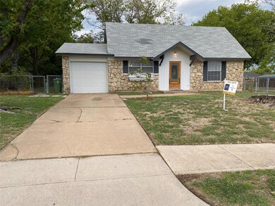 7837 Emerald Hills Way, North Richland Hills, TX 76180 - photo 2