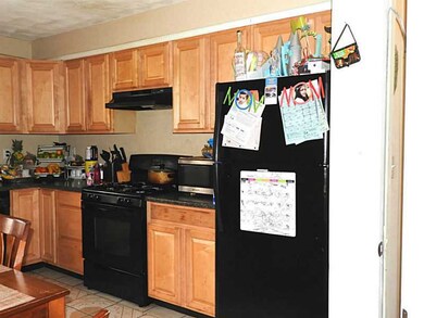 32 Erastus St unit B, Providence, RI 02909 - photo 5