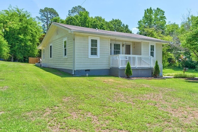 2118NWWaringRd-5