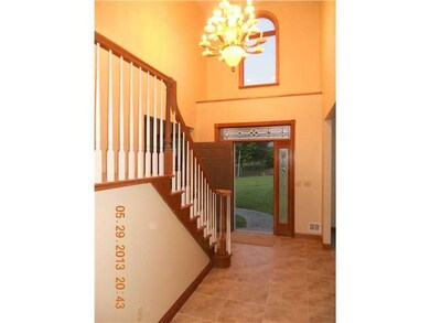 Entry/Foyer.