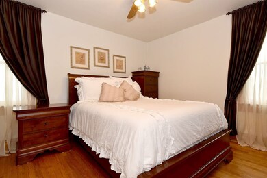 199 N Berteau Ave, Elmhurst, IL 60126 - photo 6