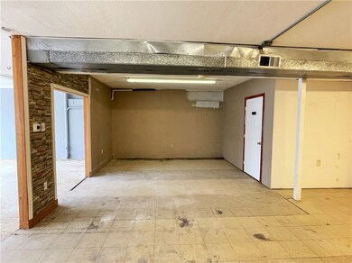 101 Mcgovern Blvd, Glenwillard, PA 15046 - photo 4