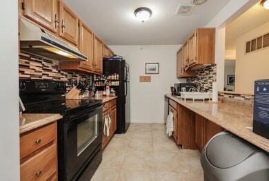 7 Bartemus Trail, Nashua, NH 03063 - photo 3