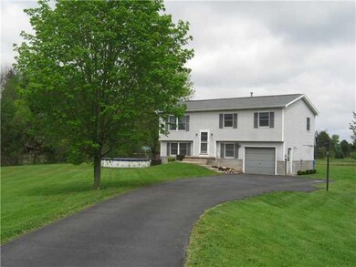 Exterior Front LONG DRIVEWAY WITH SPACIOUS FRONT &