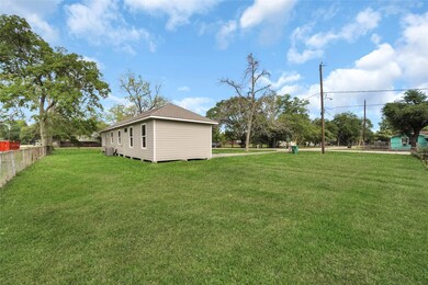 3018 Worthington St, Houston, TX 77093 - photo 4