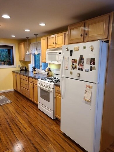 33 Osborne Ave, West Wareham, MA 02576 - photo 4