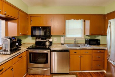 30 Sorrento St, Worcester, MA 01602 - photo 7