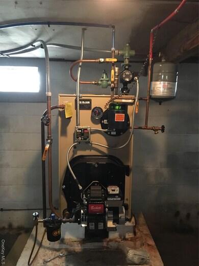 43 Abby Ln, Shirley, NY 11967 - photo 6